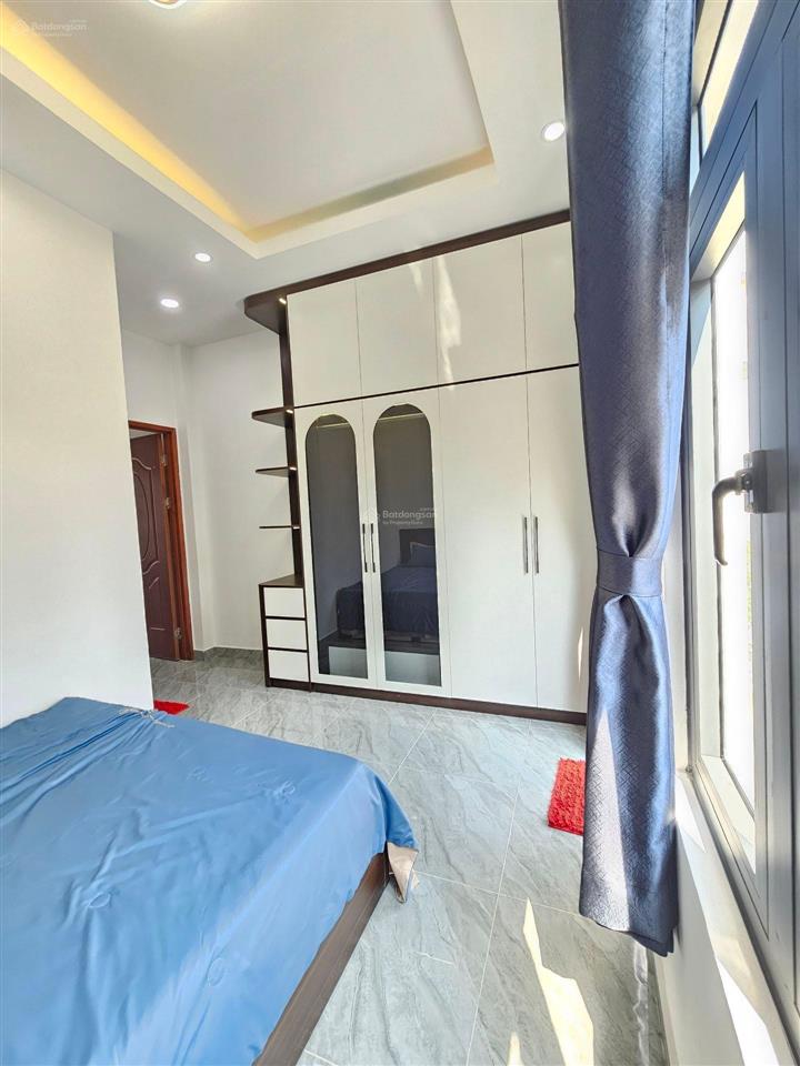 Bán nhà mới ở ngay, 3 tầng, 3 phòng ngủ, p. tân hưng, sát mặt tiền xe hơi 30m chỉ 5 tỷ hơn