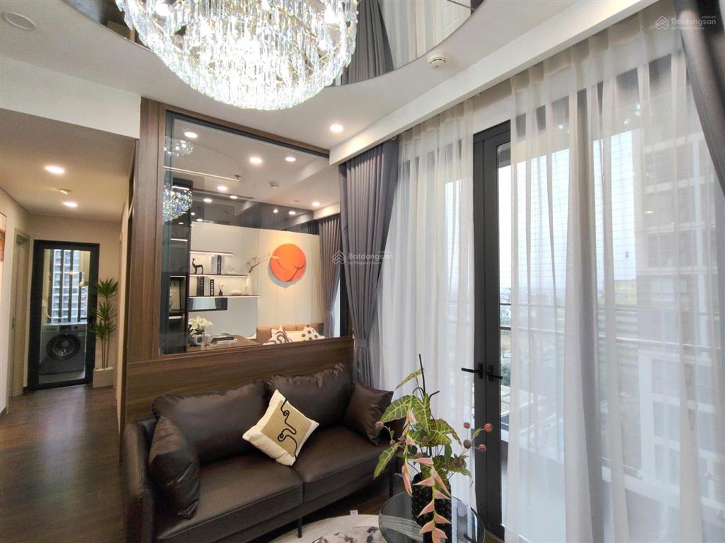 Chính chủ bán căn hộ 2pn + 1 (đã sửa thành 3pn) giá rẻ nhất thị trường, chỉ 6,5 tỉ bao phí