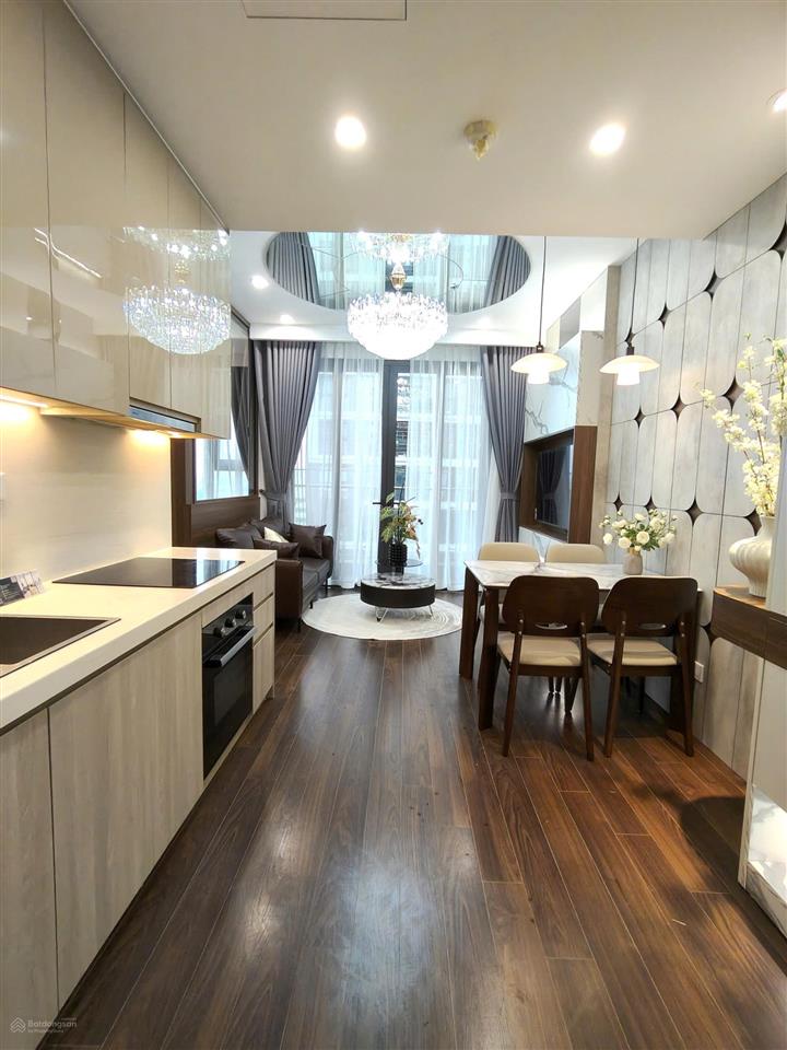 Chính chủ bán căn hộ 2pn + 1 (đã sửa thành 3pn) giá rẻ nhất thị trường, chỉ 6,5 tỉ bao phí