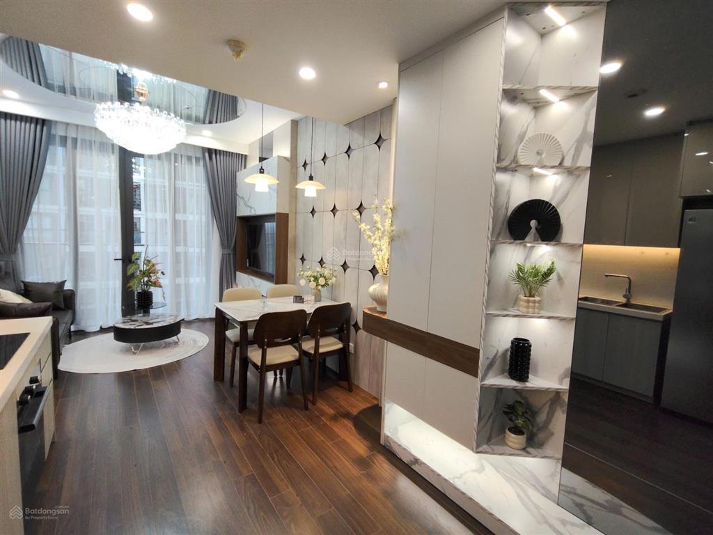 Chính chủ bán căn hộ 2pn + 1 (đã sửa thành 3pn) giá rẻ nhất thị trường, chỉ 6,5 tỉ bao phí