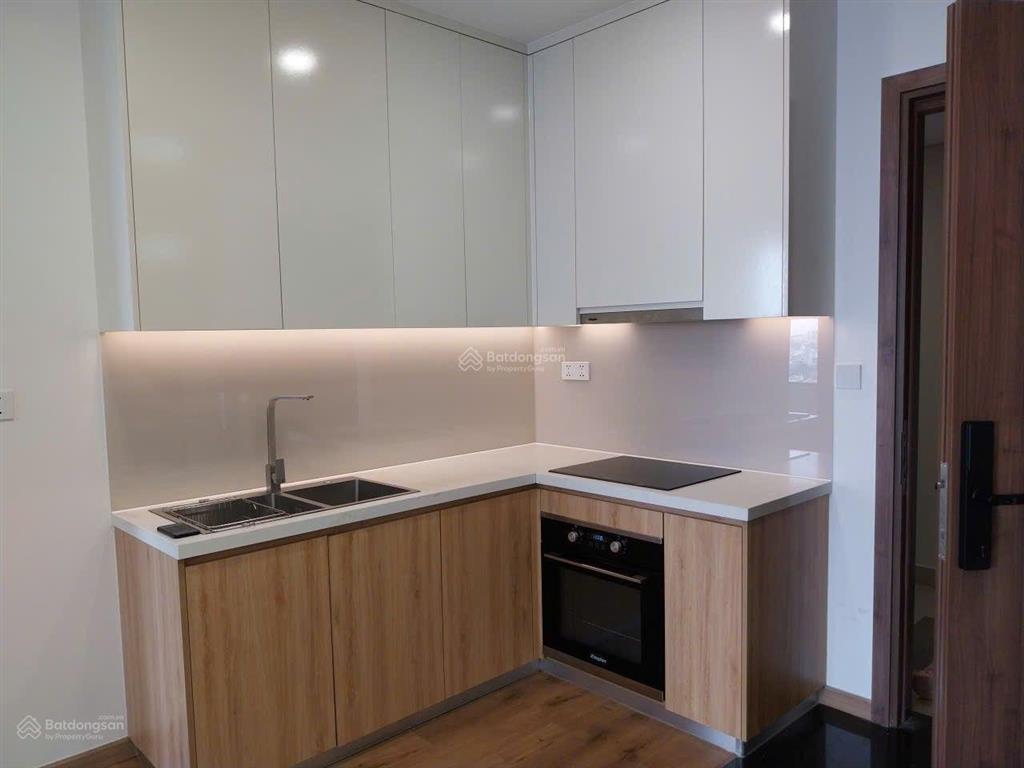 Bán ngộp căn 2pn giá chỉ 3 tỷ 8. sẵn sổ hồng sang tên nhanh chóng