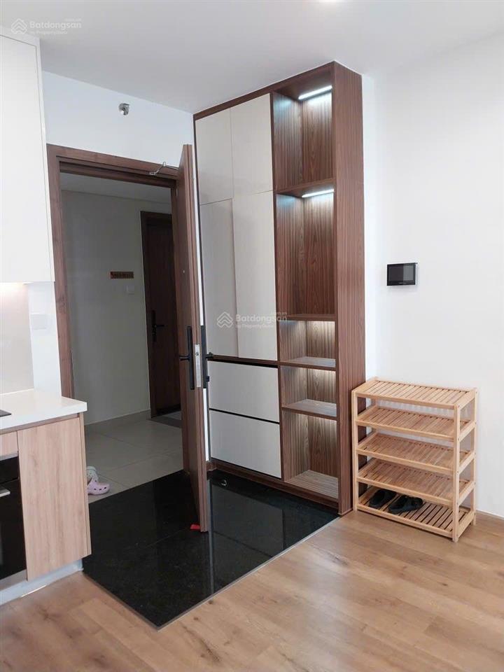 Bán ngộp căn 2pn giá chỉ 3 tỷ 8. sẵn sổ hồng sang tên nhanh chóng