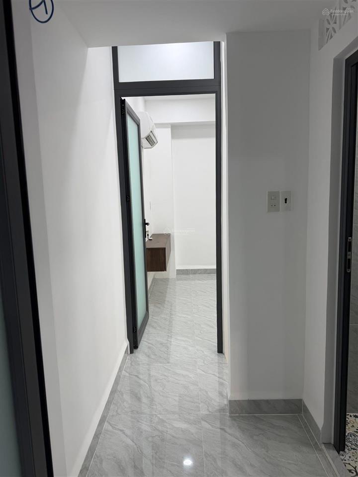 Siêu phẩm nhỏ xinh đủ đầy yêu thương giữa lòng phố. nhà 1 trệt 1 lầu 1 lửng, nằm hẻm hải đức 3m