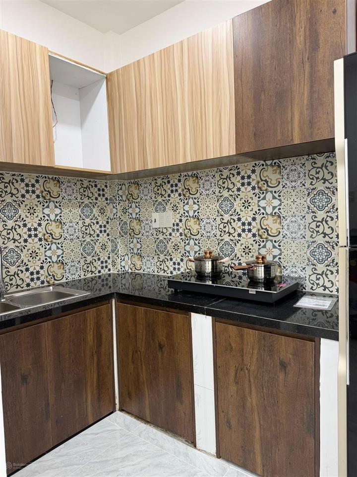 Siêu phẩm nhỏ xinh đủ đầy yêu thương giữa lòng phố. nhà 1 trệt 1 lầu 1 lửng, nằm hẻm hải đức 3m