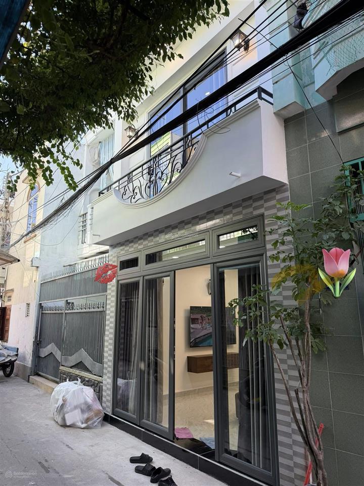 Siêu phẩm nhỏ xinh đủ đầy yêu thương giữa lòng phố. nhà 1 trệt 1 lầu 1 lửng, nằm hẻm hải đức 3m