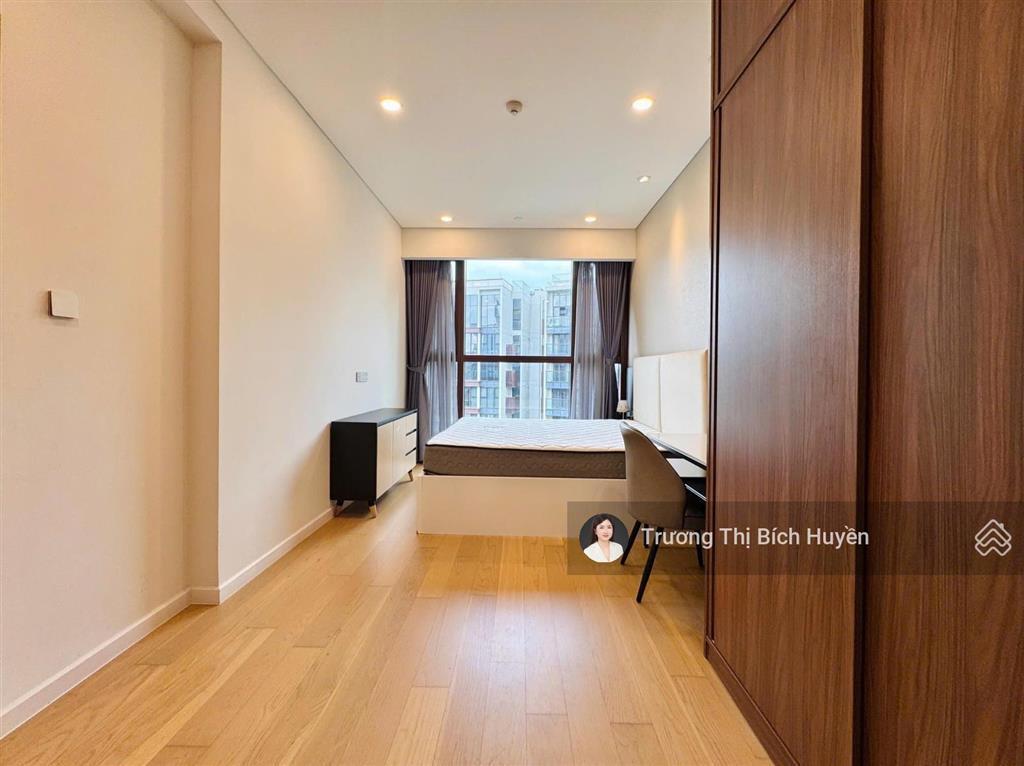 Cho thuê 2pn the galleria full nt chỉ 42 triệu (bao phí quản lý) rẻ nhất dự án