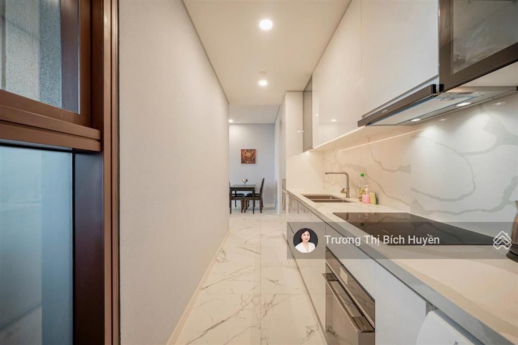 Cho thuê 2pn căn the galleria giá tốt dự án chỉ 40 triệu/tháng. 0908 027 *** huyền