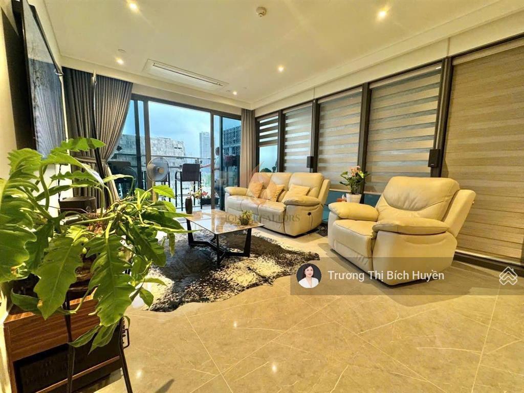 Cho thuê 3pn giá cạnh tranh the opera giá chỉ 80 triệu full nội thất/ 0908 027 *** huyền