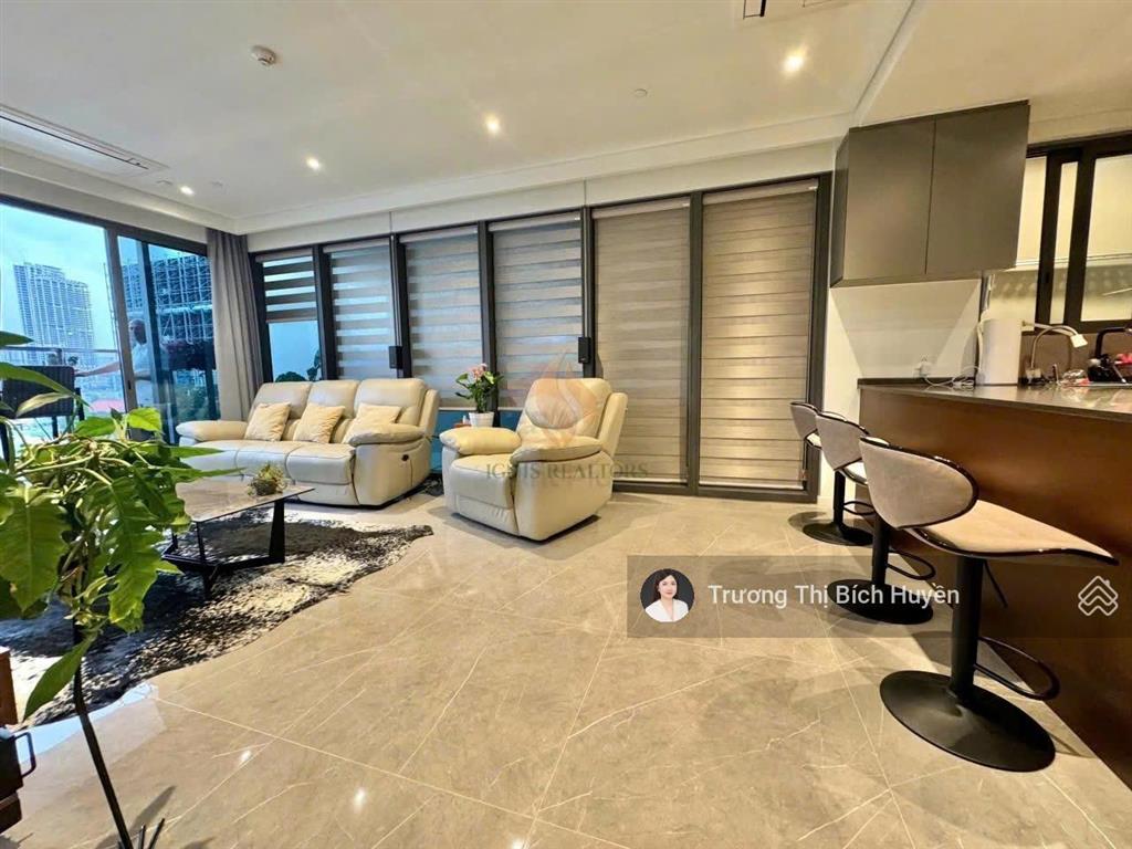 Cho thuê 3pn giá cạnh tranh the opera giá chỉ 80 triệu full nội thất/ 0908 027 *** huyền