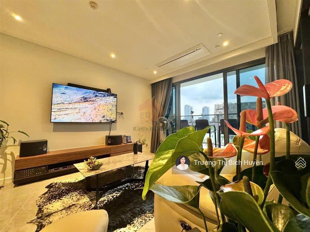Cho thuê 3pn giá cạnh tranh the opera giá chỉ 80 triệu full nội thất/ 0908 027 *** huyền