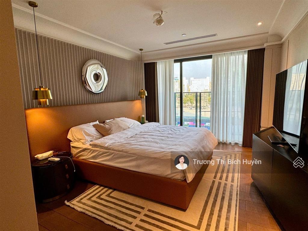 Chính chủ gửi bán nhanh duplex 4pn siêu hiếm view trực diện sông tại the opera metropole