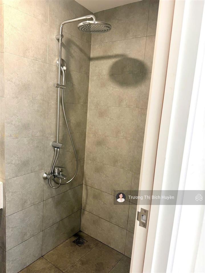 Chính chủ gửi bán nhanh căn 2pn 69m2 tháp vtv4 view ngoài giá chỉ 5.9 tỷ all in