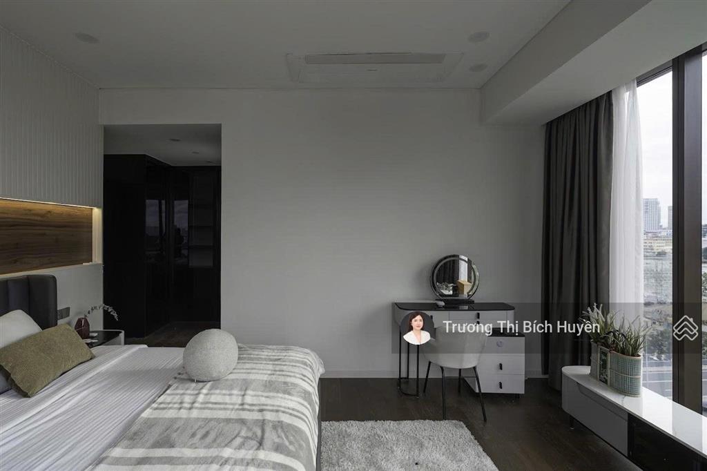 Chính chủ gửi cho thuê nhanh 4pn căn góc đầu hồi galleria giá chỉ 120 triệu/tháng
