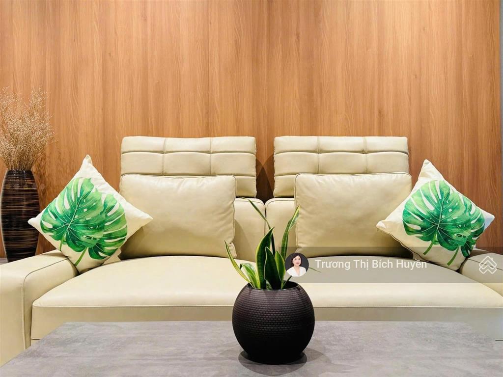 Cần cho thuê nhanh 2pn full nt the opera metropole, chỉ 50 triệu/ tháng