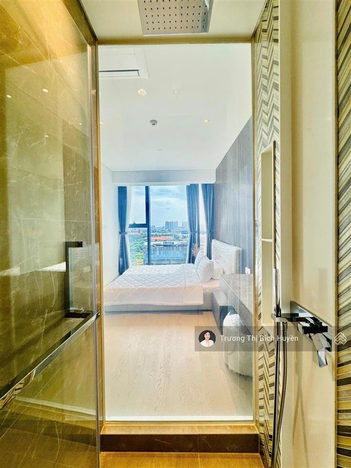 Cần cho thuê nhanh 2pn full nt the opera metropole, chỉ 50 triệu/ tháng
