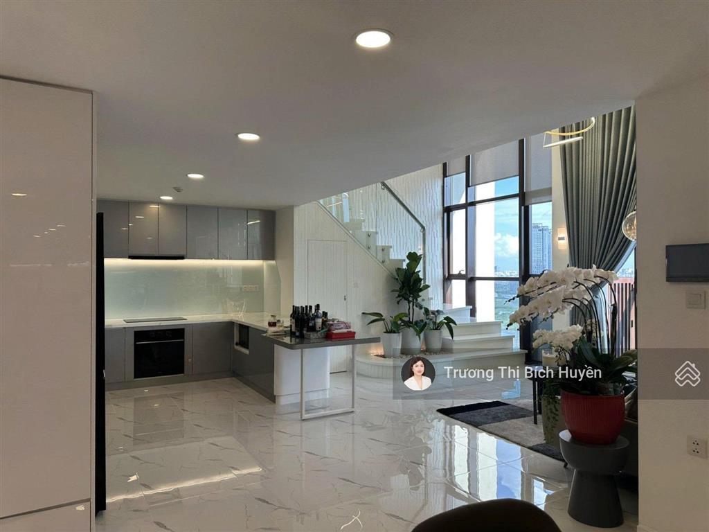 Chính chủ gửi bán cặp căn loft 170m2 full nội thất đẹp tại galleria giá tốt chỉ 51 tỷ all in