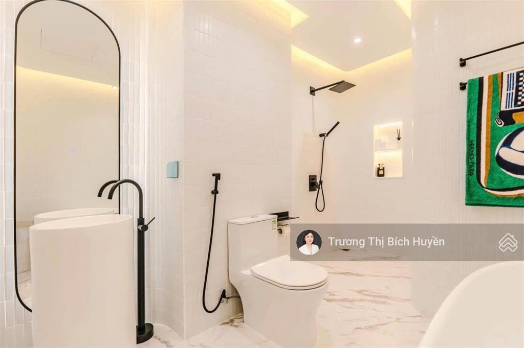 Cho thuê nhanh căn duplex đẹp tại the river, giá 110 triệu full