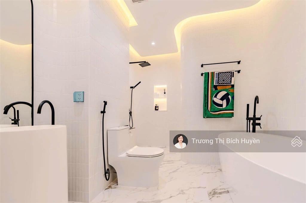 Cho thuê nhanh căn duplex đẹp tại the river, giá 110 triệu full