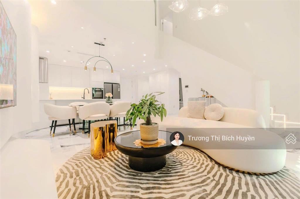 Cho thuê nhanh căn duplex đẹp tại the river, giá 110 triệu full