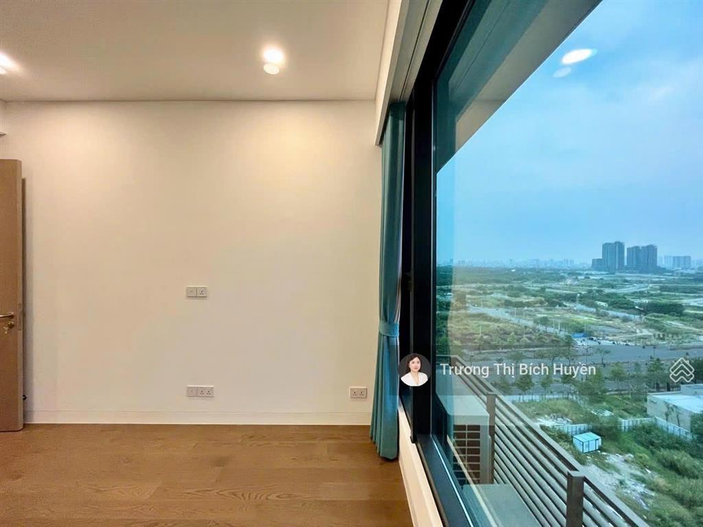 Bán hời cho thuê nhanh căn 3pn view ba son the river giá chỉ 65 triệu/th.  0908 027 *** huyền