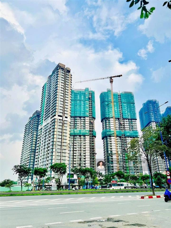 Cắt lỗ đến 1.3 tỷ cho căn 2pn view sông tầng cao cơ hội hiếm tại eaton park.