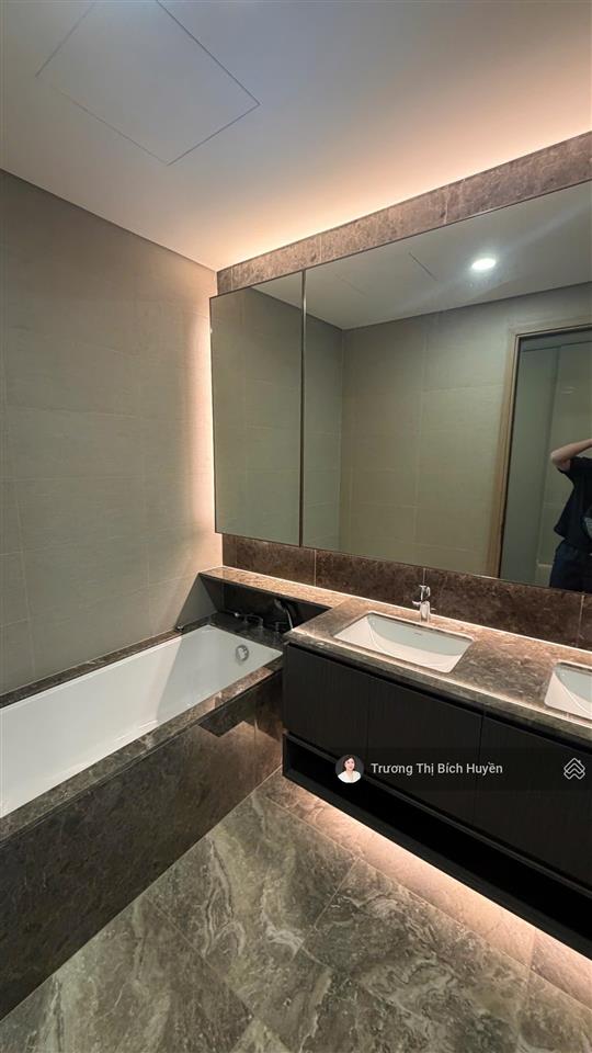 Cho thuê nhanh căn 3pn giá hời tại the river, giá chỉ 58 triệu/th. 0908 027 *** huyền