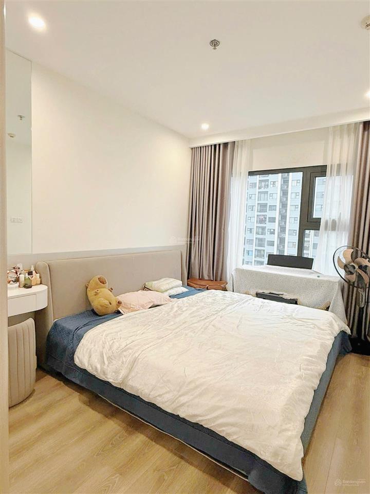 Chính chủ bán căn 1n+ toà sa3  dt 43m2  giá 3,25 tỷ, full nội thất, vinhomes smart city