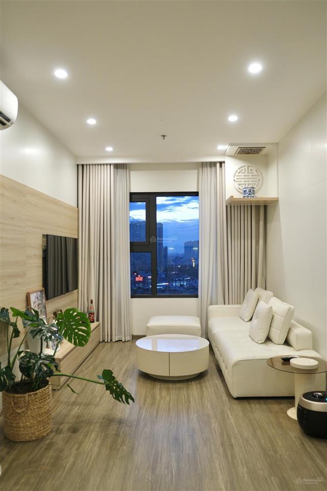 Rẻ hơn noxh, bán gấp 2n2wc tòa gs1 giá 3,3 tỷ bao phí (có thương lượng), nhà full nội thất mới.