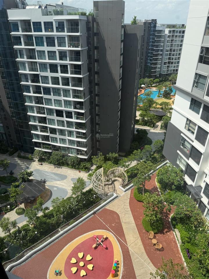 Cho thuê ngắn hạn  dài hạn căn hộ cao cấp diamond celadon city tân phú