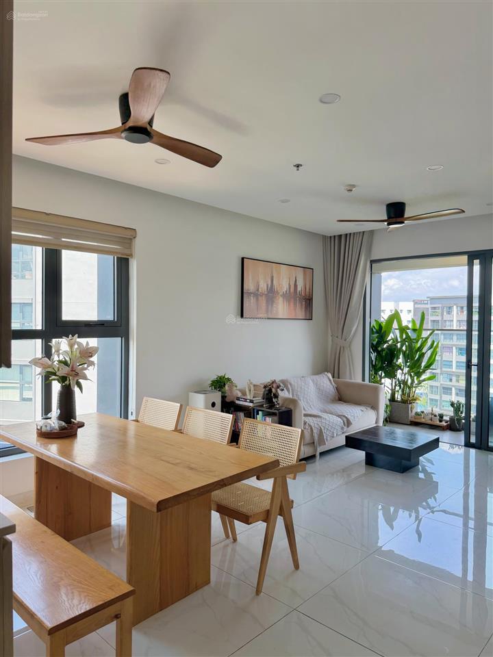 Cho thuê ngắn hạn  dài hạn căn hộ cao cấp diamond celadon city tân phú