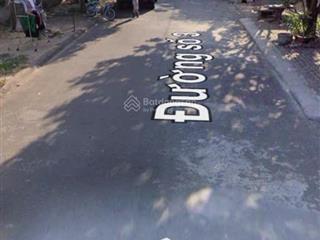 Chính chủ gửi bán căn nhà  1 lầu 1 trệt gồm 3 phòng ngủ 1 phòng khách 1 phòng thờ 2 phòng wc