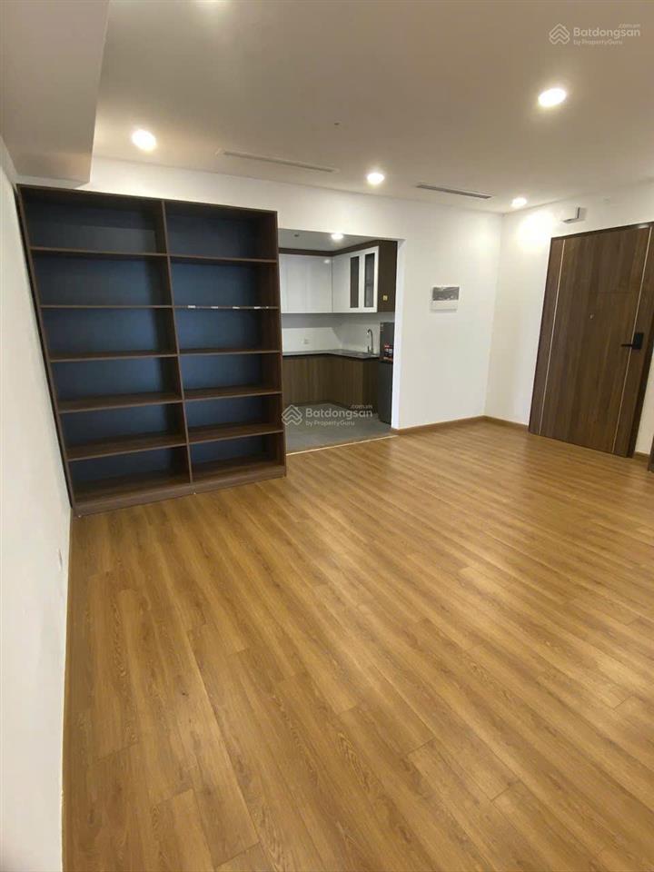 Cho thuê căn hộ 3pn, 2wc, 140m2 tại hà nội paragon, chỉ với giá ưu đãi 17tr. ở hoặc làm văn phòng