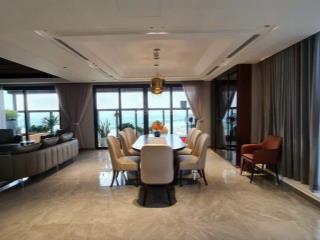 Penhouse mandarin  hoàng minh giám  450m2  2 tầng  5pn  giá dòng penhouse giá hời