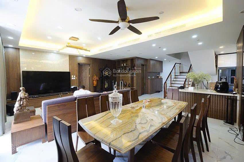 Penhouse metropolis  500m2  5pn  bể bơi trong nhà view hồ tây  full đồ  giá cực kỳ ưu đãi
