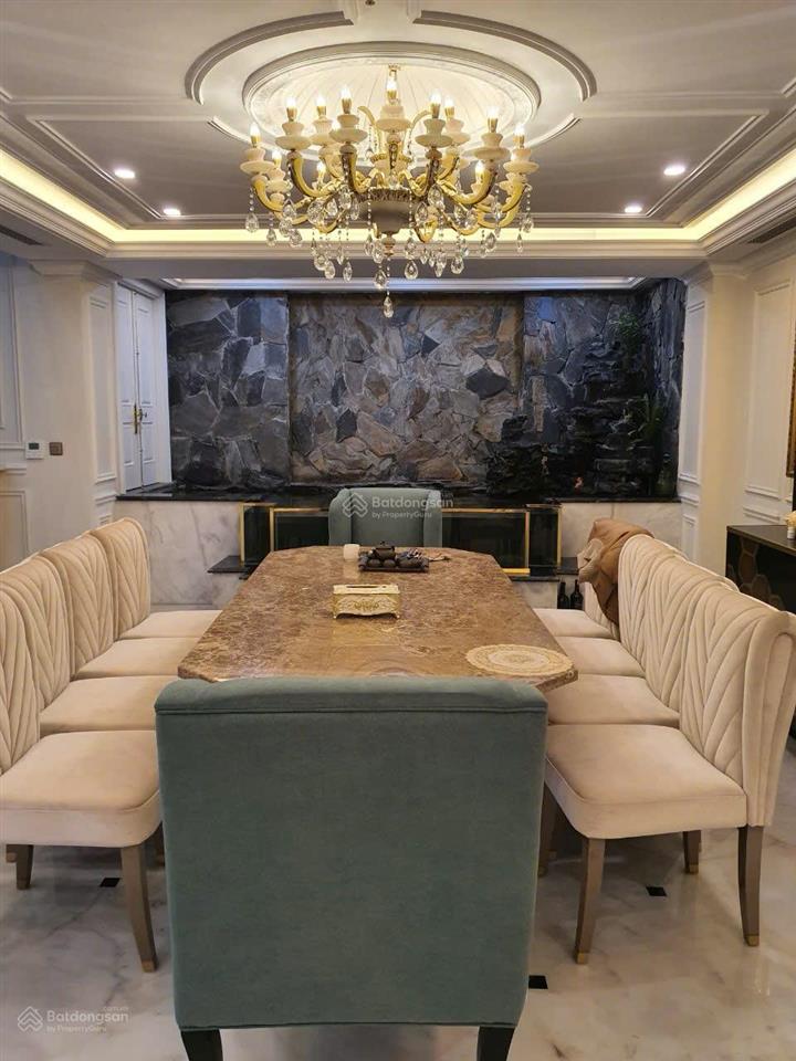 Penhouse kingpalace  nguyễn trãi  500m2  5pn  5wc  full đồ cao cấp  giá chỉ 100tr/tháng