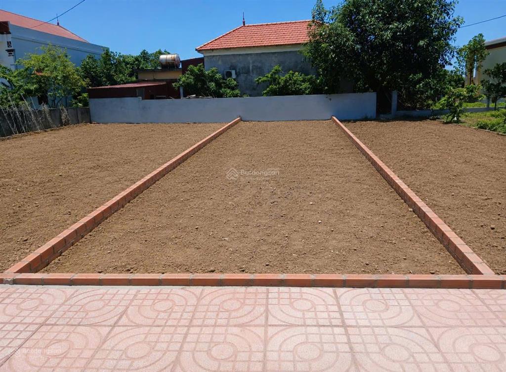 Đất biển quất lâm nam định mặt ngõ thông, ôtô qua đất, gần biển.