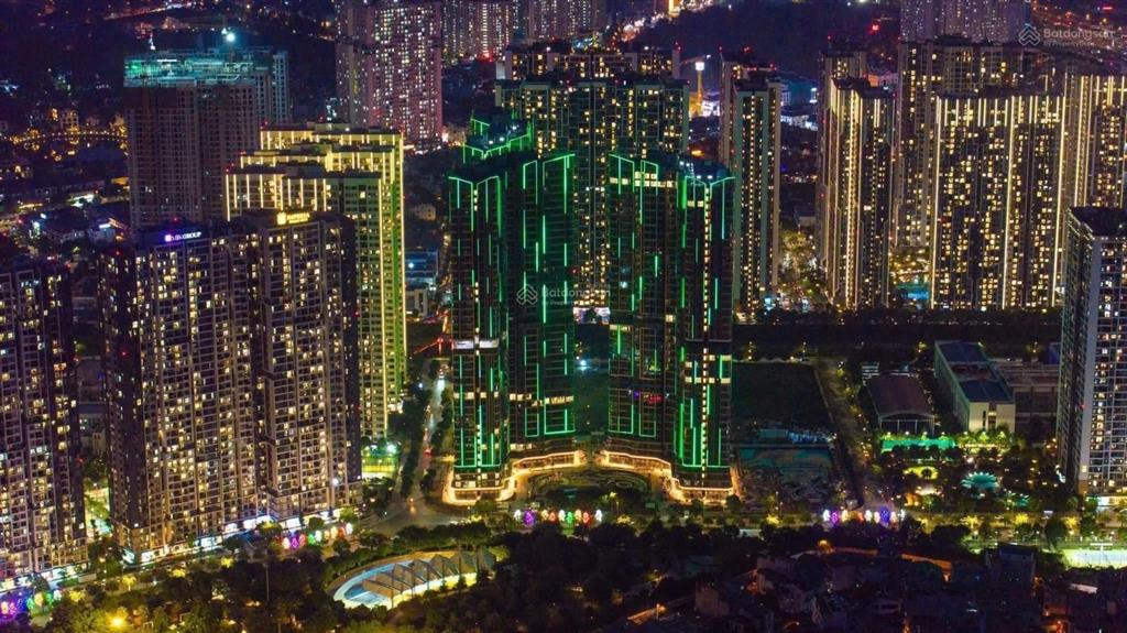 Bán nhà 4 tầng thiết kế đẹp hiện đại full nội thất, view hồ thoáng mát