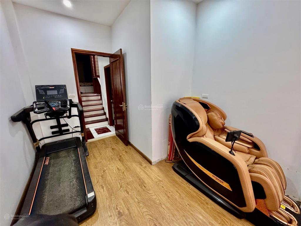 Gia đình tôi cần bán gấp nhà 5 tầng xây kiên cố nguyễn đổng chi nhà đẹp ở ngay ô tô đỗ cổng