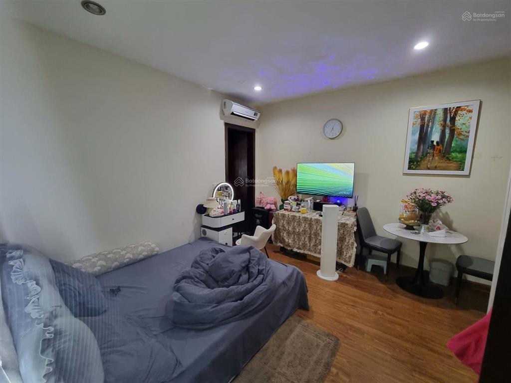 Chính chủ tôi cần bán căn hộ 3pn 96m 2wc tầng trung view đẹp tại hồ gươm plaza