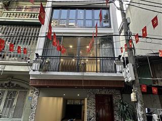 Chính chủ cần bán gấp toà nhà 7 tầng trung kính mạc thái tổ gđ tôi chuyển vào sài gòn ở cùng con