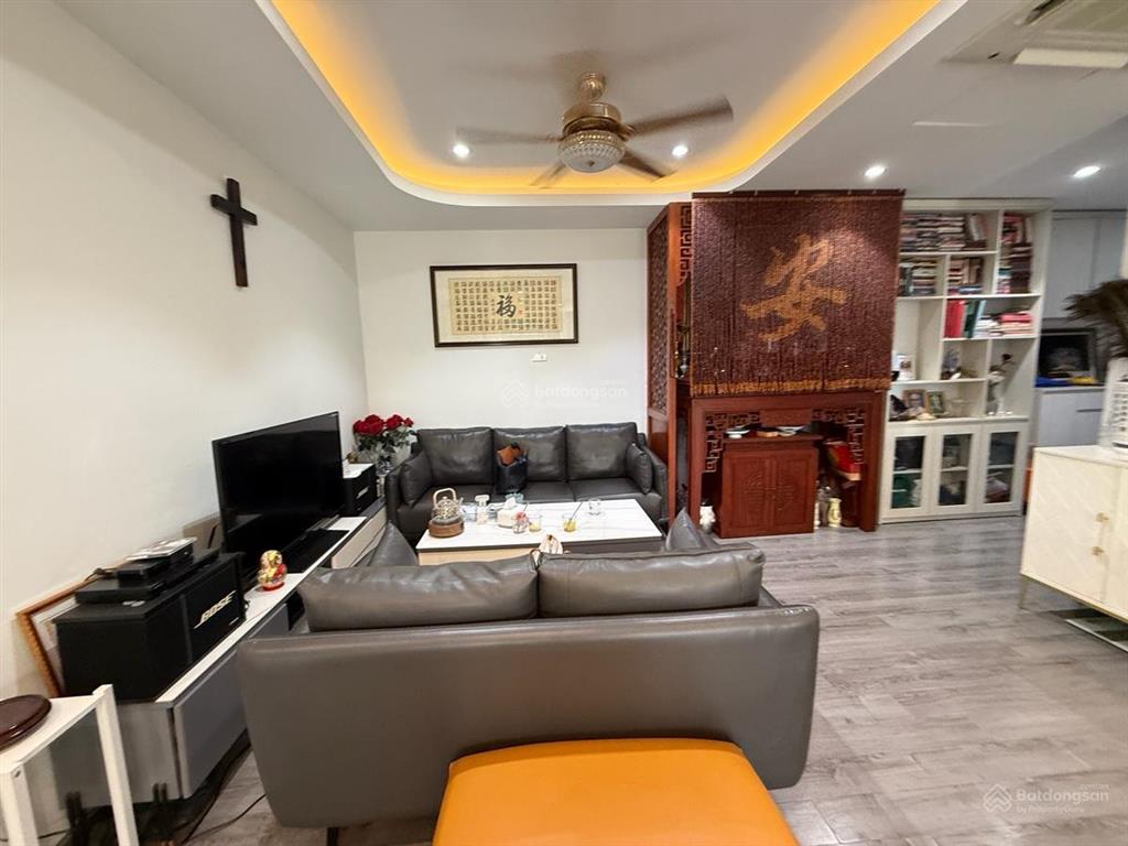 Chung cư 262 nguyễn huy tưởng 109m nội thất đẹp sổ đỏ vào ở ngay