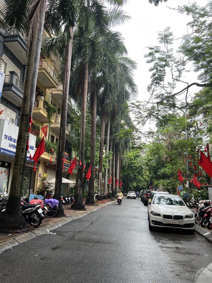 Hàng hiếm đỗ quang kđt trung hoà  50m  5 tầng  ô tô tránh  vỉa hè  giá tốt