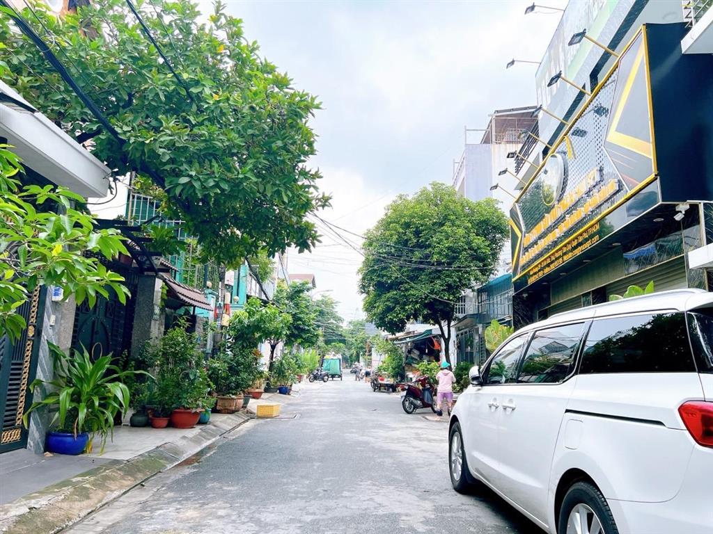 Mặt tiền kinh doanh, đường phạm quý thích, tân phú 4x10m, đúc 4 lầu. giá 9.9 tỷ thương lượng