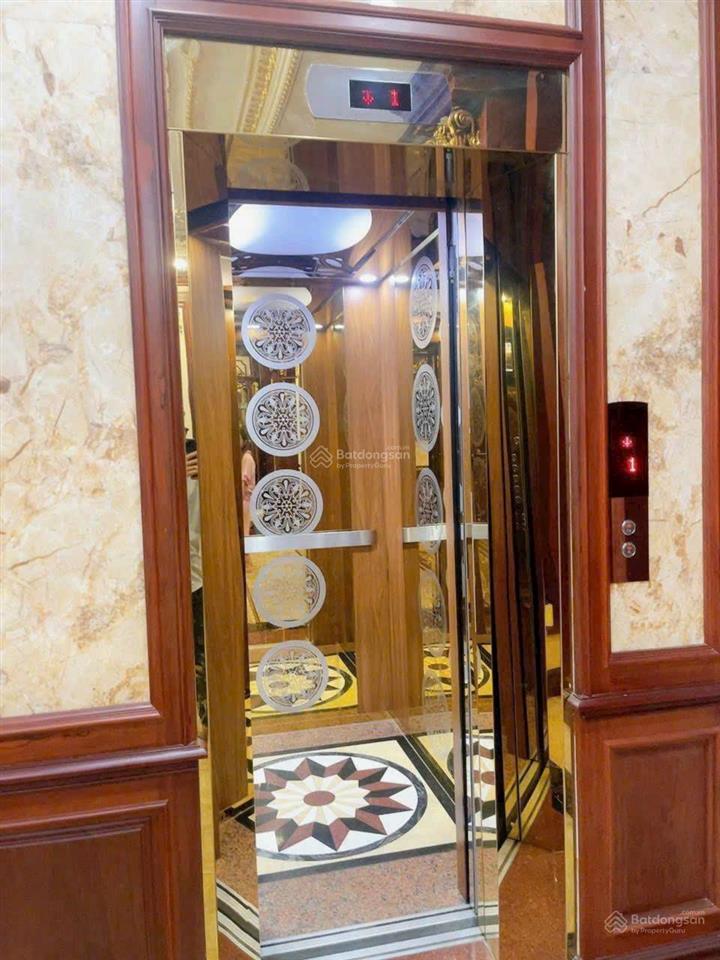 Biệt thự đẳng cấp, đường tân sơn nhì, tân phú 8x32m, đúc hầm, 4 lầu, thang máy. giá 65 tỷ tl