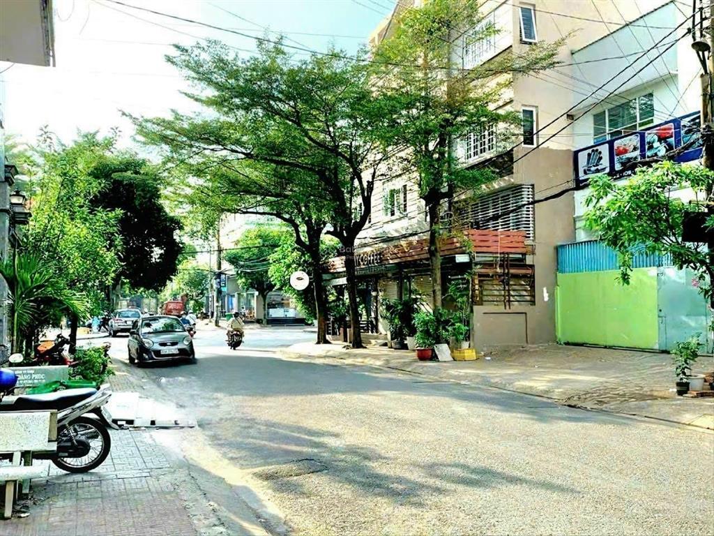 Góc đẹp, hẻm 69 nguyễn cửu đàm, tân phú 5x17.5m, đúc 3 lầu, sân thượng, mới. giá 17.9 tỷ