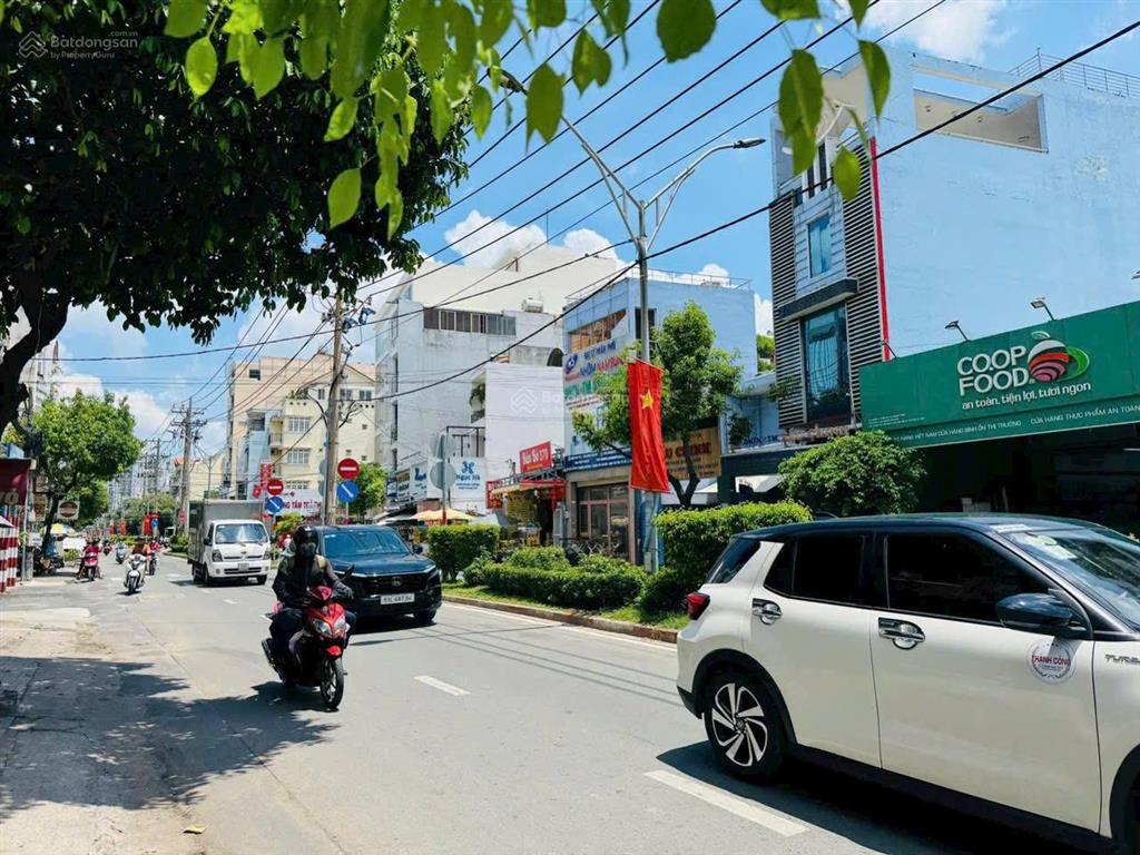 Mặt tiền đường nguyễn cửu đàm, tân phú 4x12m, đúc 4 tấm. khu sung, mặt tiền sáng. giá 11 tỷ