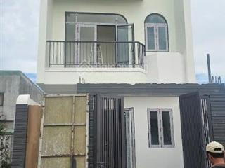 Tôi muốn bán nhà phố ngay trường học , sổ hồng riêng