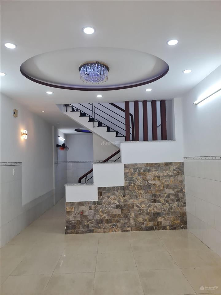 Nhinh6 tỷ nhà phố phân lô cư xá phú bình lạc long quân  nhà 3 tầng mới đẹp ở ngay. cư xá phú bình