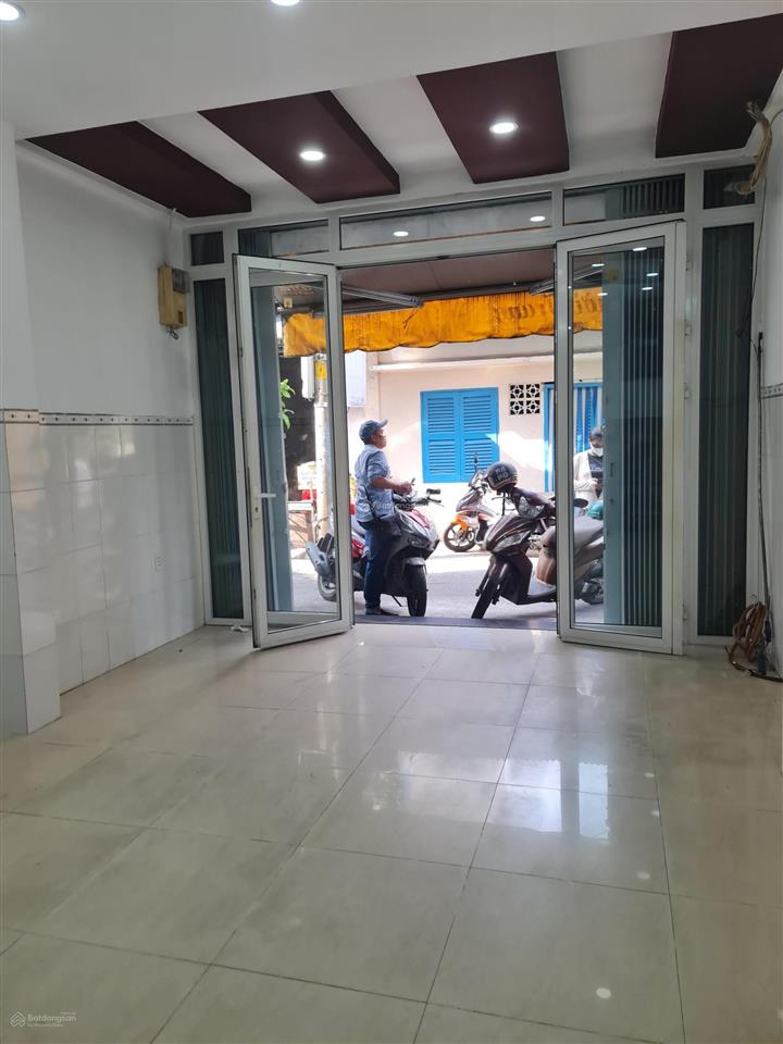 Nhinh 6 tỷ nhà phố phân lô cư xá phú bình lạc long quân  nhà 3 tầng mới đẹp ở ngay. cư xá phú bình