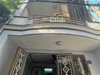 76/12 miếu bình đông 4 x 8 trệt + lầu + lửng ngay sát mặttiền đường 3 tỷ550 tl giao nhà trống